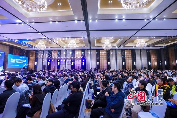 星空体育科技：具身智能万亿市场来袭！2025中关村论坛解锁发展密码(图2)