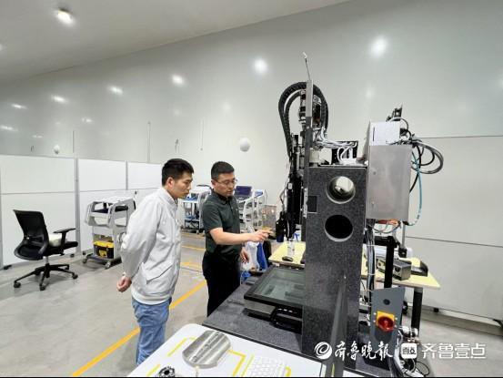 凡人歌·青岛故事丨大工匠封善斋：为中国高端制造铸“工业尺子”(图2)