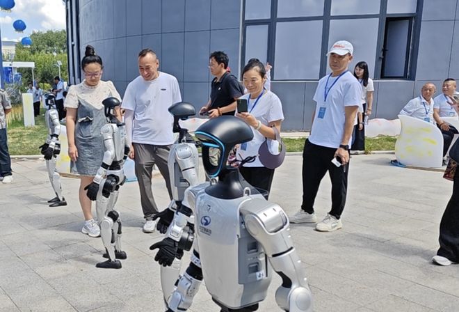果然财经｜从“一机难求”到降价70%机器人租赁市场大洗牌(图1)