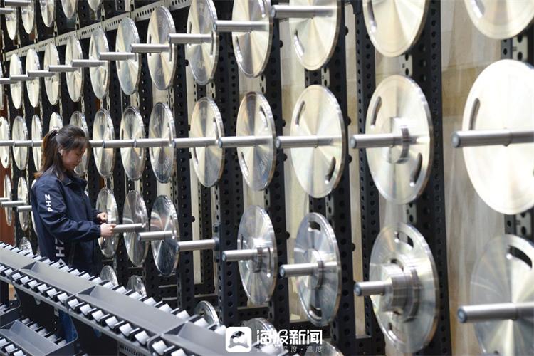 产业链上的山东好品牌丨从焊接机器人到数字工厂大胡子运动器材助力德州打造体育名城_大众网(图3)