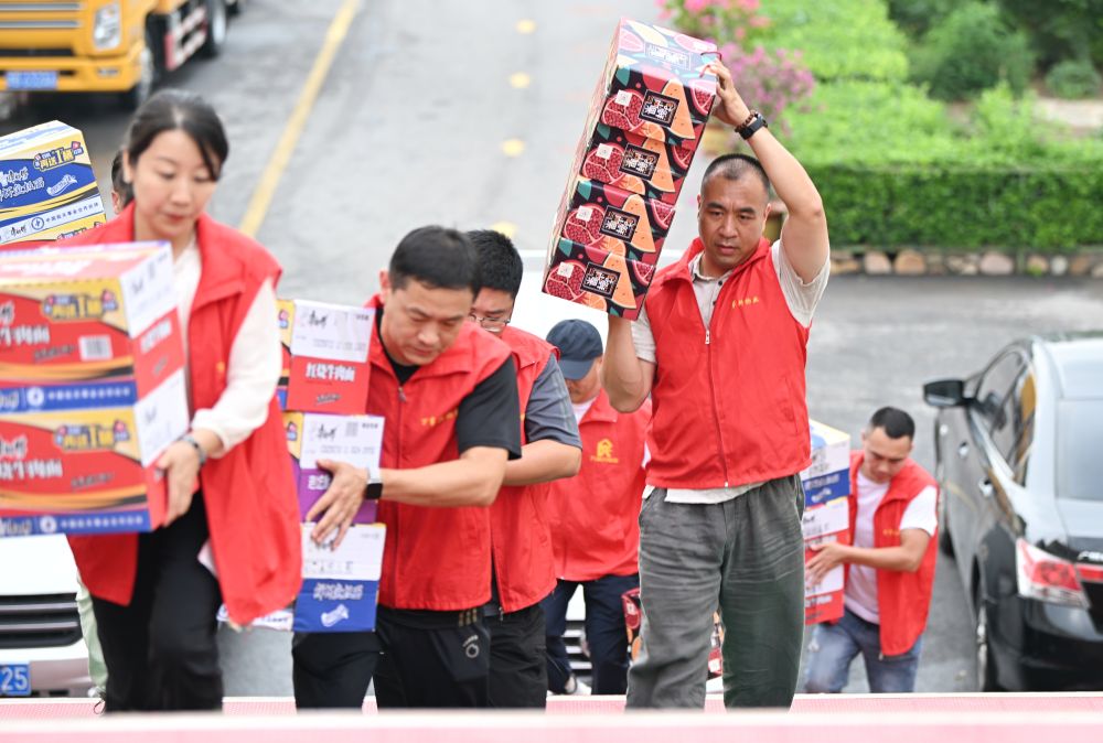 镜观·回响丨弘扬奉献、友爱、互助、进步的志愿精神(图10)