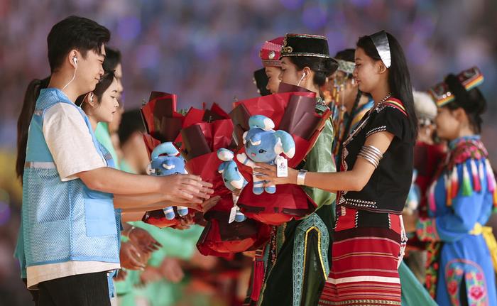 星空体育智能科技：镜观回响｜弘扬奉献、友爱、互助、进步的志愿精神(图18)