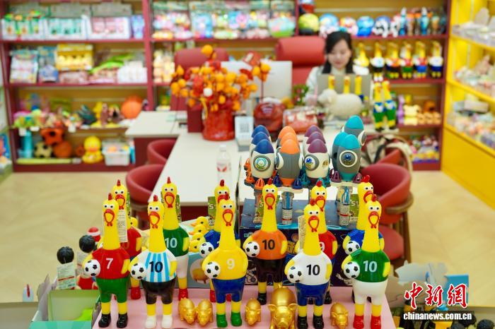 星空体育科技：神州写真）拼创意、拼专利义乌“备战”世界杯